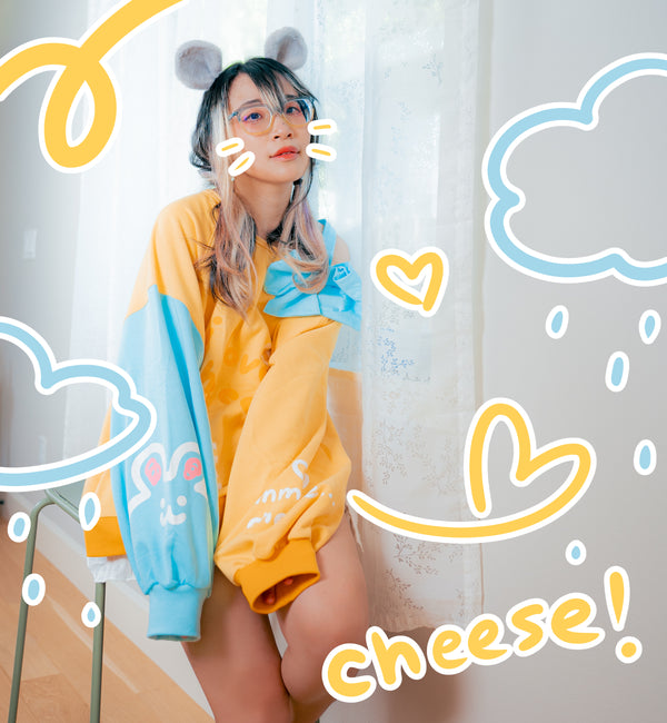 [PRE-ORDER] Cheese Love Off-Shoulder Sweatshirt